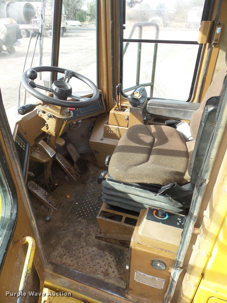 image for item DB3634 1993 Caterpillar 966F wheel loader