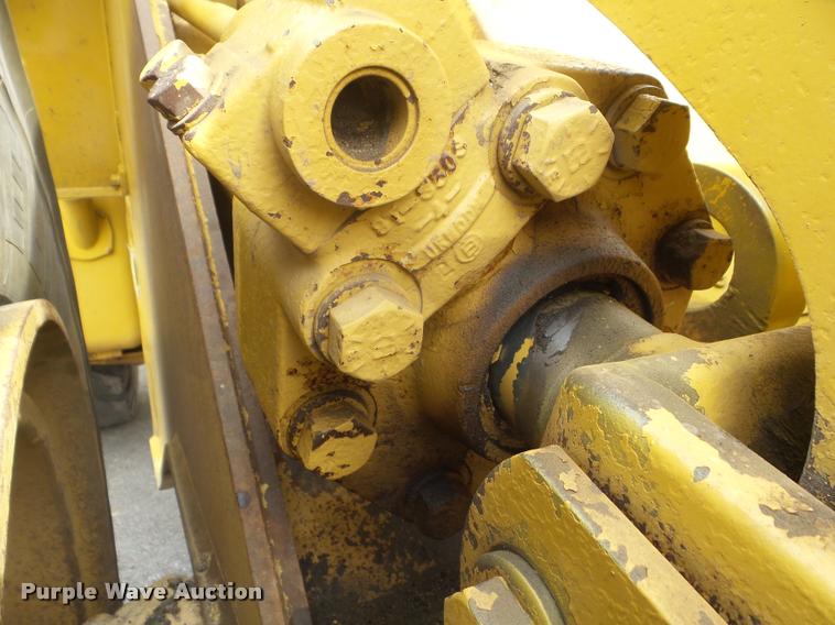 image for item DB3634 1993 Caterpillar 966F wheel loader