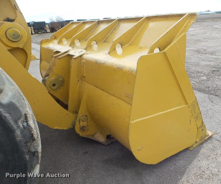 image for item DB3634 1993 Caterpillar 966F wheel loader