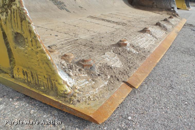 image for item DB3634 1993 Caterpillar 966F wheel loader