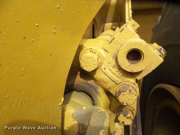 image for item DB3634 1993 Caterpillar 966F wheel loader