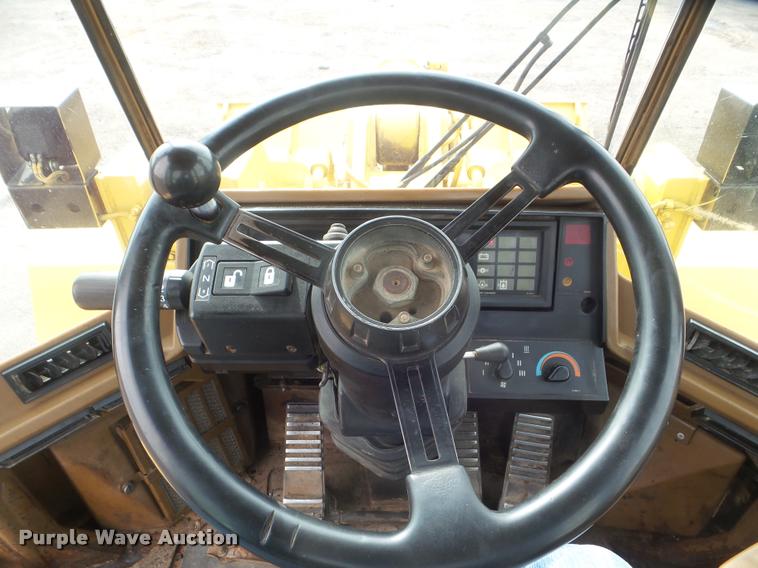 image for item DB3635 1993 Caterpillar 966F Series II wheel loader