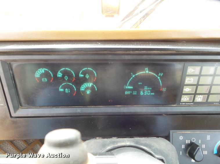 image for item DB3635 1993 Caterpillar 966F Series II wheel loader