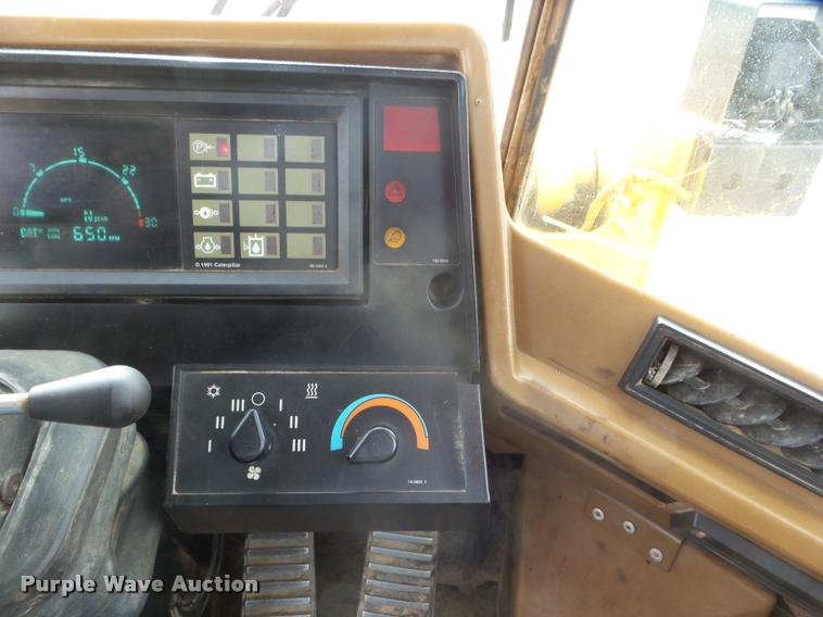 image for item DB3635 1993 Caterpillar 966F Series II wheel loader
