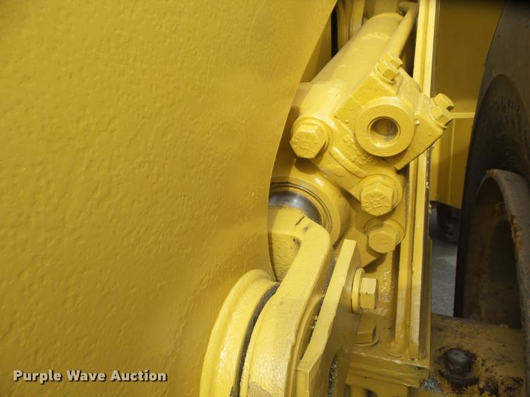 image for item DB3635 1993 Caterpillar 966F Series II wheel loader