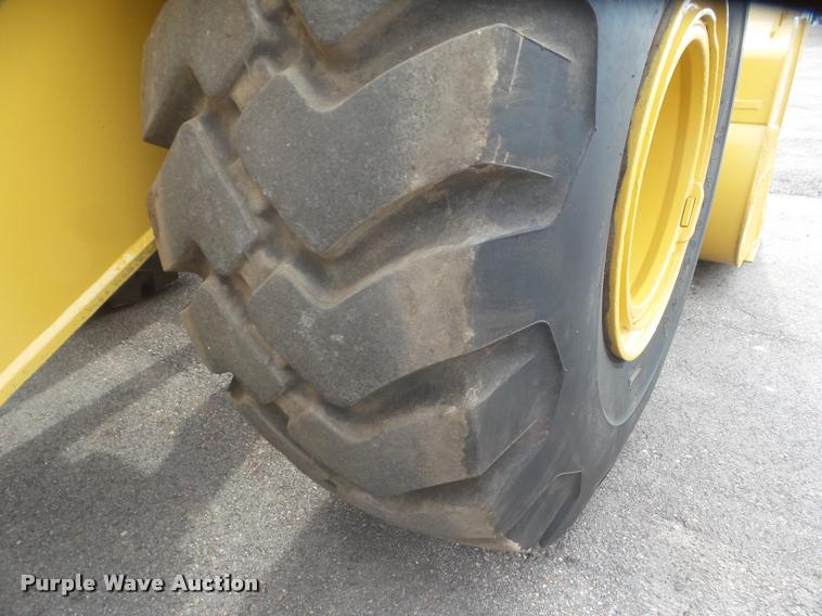 image for item DB3635 1993 Caterpillar 966F Series II wheel loader