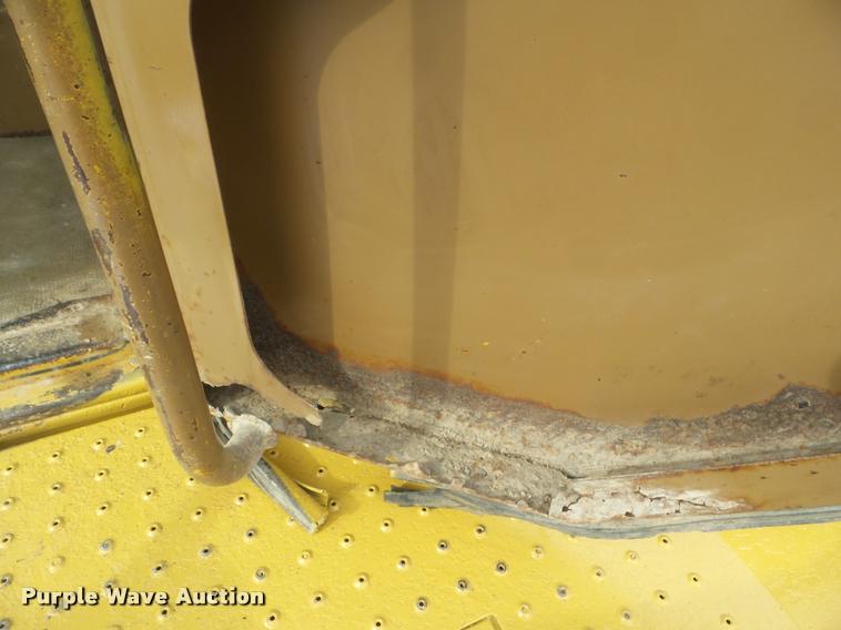 image for item DB3636 1996 Caterpillar 966F Series II wheel loader