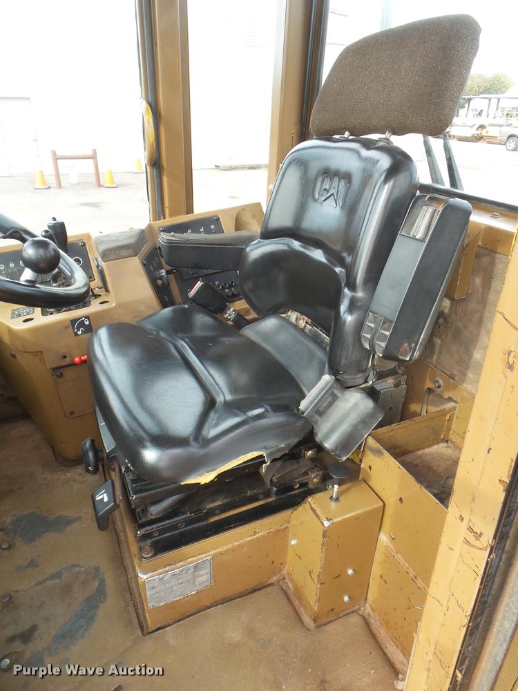 image for item DB3636 1996 Caterpillar 966F Series II wheel loader