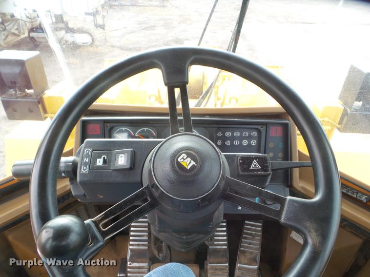 image for item DB3636 1996 Caterpillar 966F Series II wheel loader