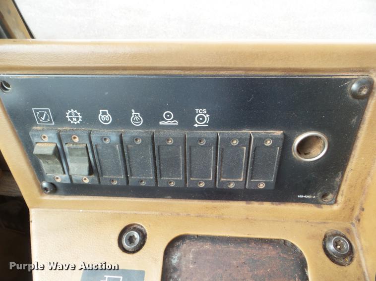 image for item DB3636 1996 Caterpillar 966F Series II wheel loader