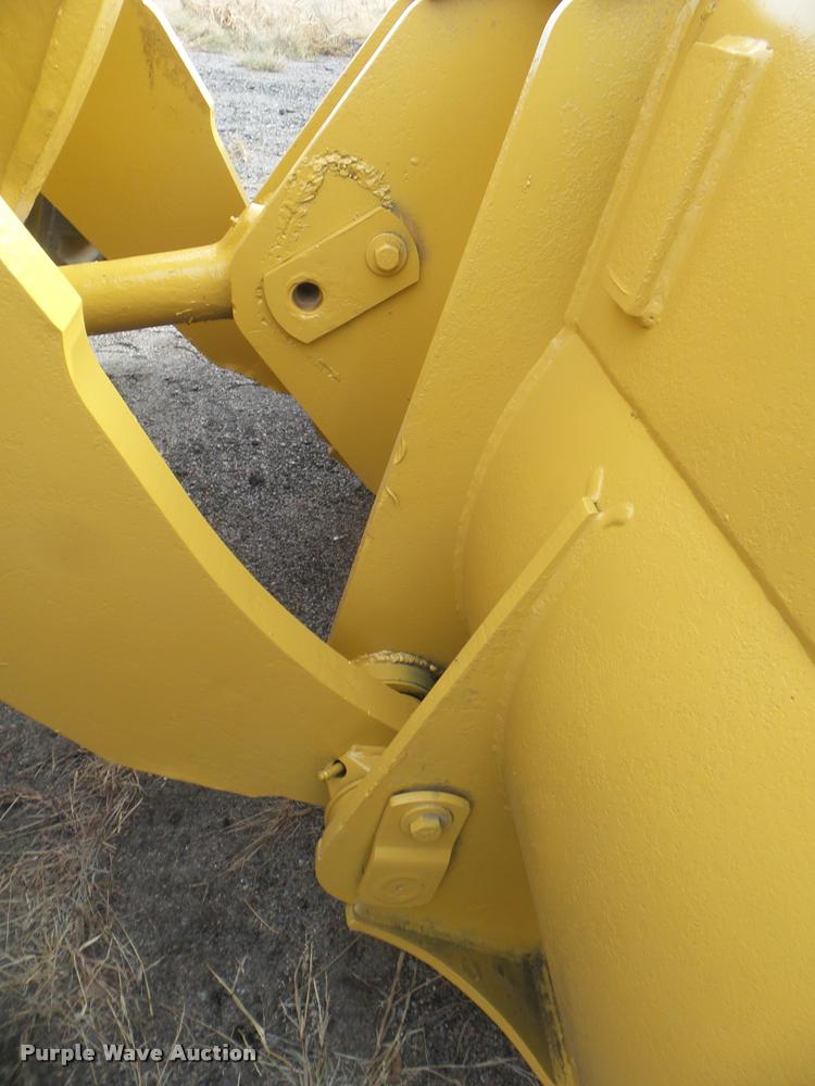 image for item DB3636 1996 Caterpillar 966F Series II wheel loader