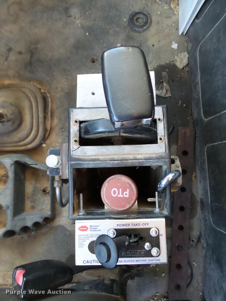 image for item DB4590 1990 Volvo WG dump truck