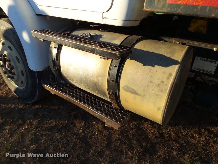 image for item DB4590 1990 Volvo WG dump truck