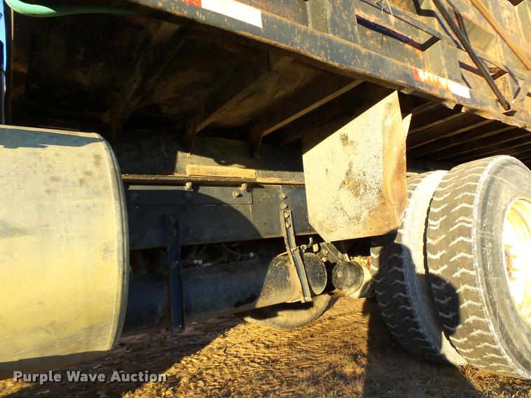 image for item DB4590 1990 Volvo WG dump truck
