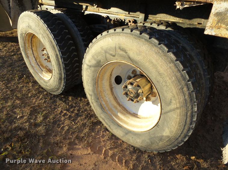 image for item DB4590 1990 Volvo WG dump truck