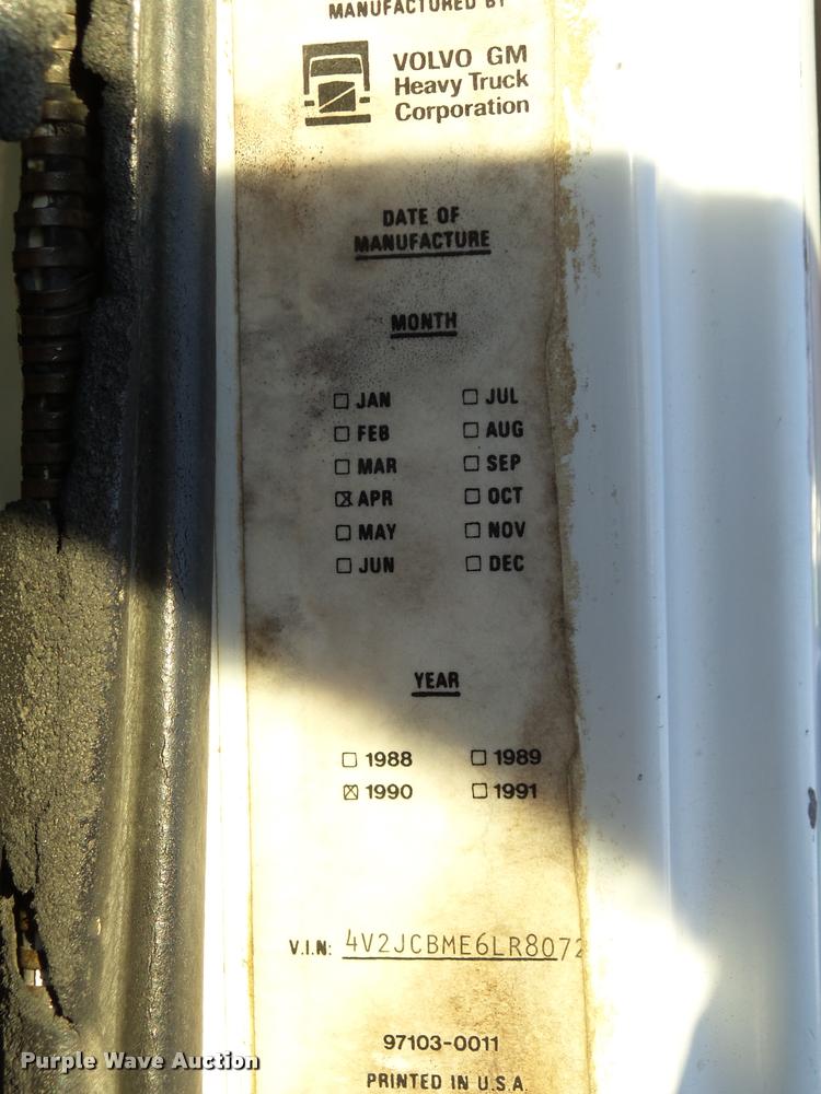 image for item DB4590 1990 Volvo WG dump truck