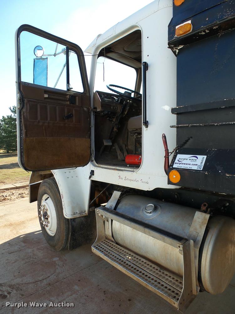 image for item DB4594 1987 Freightliner FLC-64T dump truck