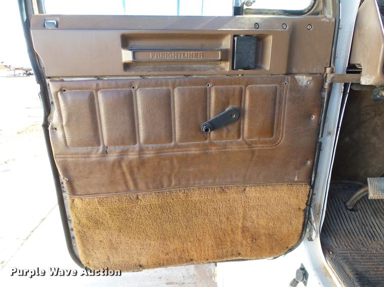 image for item DB4594 1987 Freightliner FLC-64T dump truck