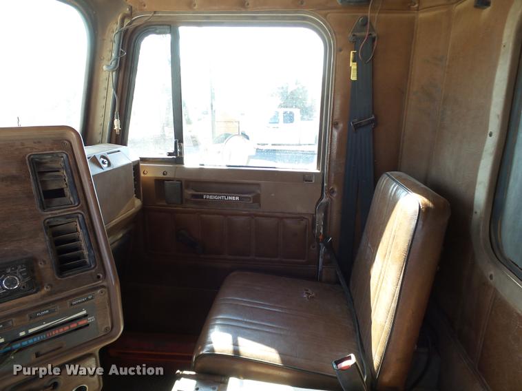 image for item DB4594 1987 Freightliner FLC-64T dump truck