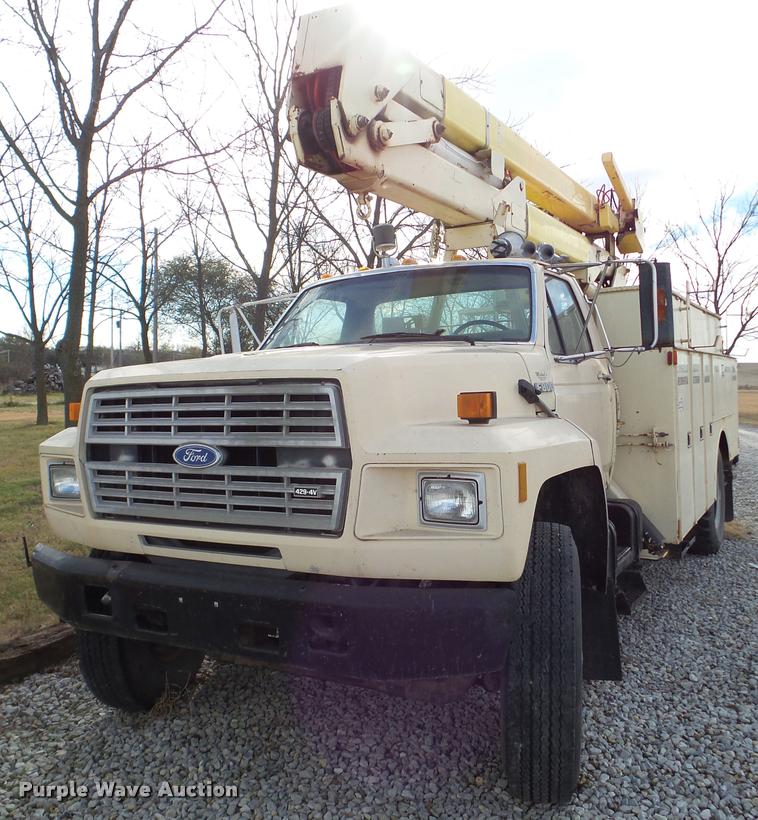 image for item DB5263 1987 Ford F800 bucket truck