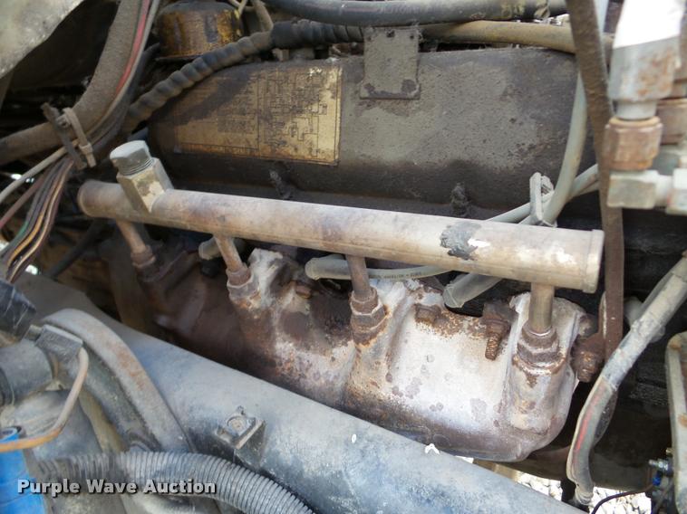 image for item DB5263 1987 Ford F800 bucket truck