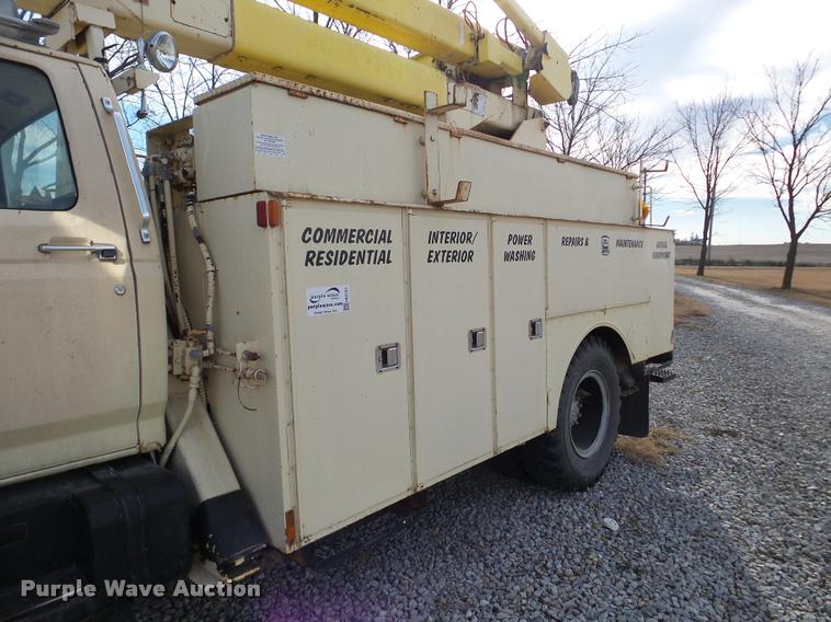 image for item DB5263 1987 Ford F800 bucket truck