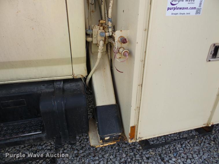 image for item DB5263 1987 Ford F800 bucket truck