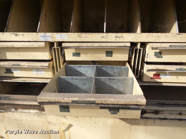 image for item DB5263 1987 Ford F800 bucket truck