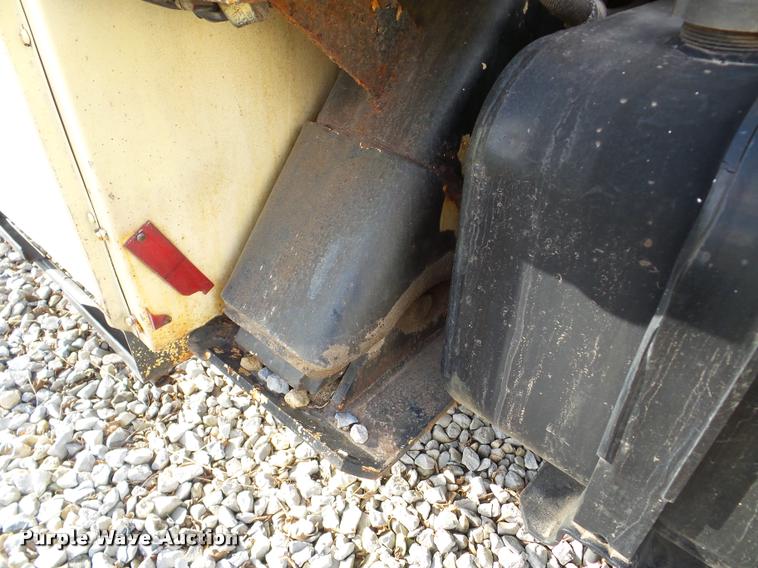 image for item DB5263 1987 Ford F800 bucket truck