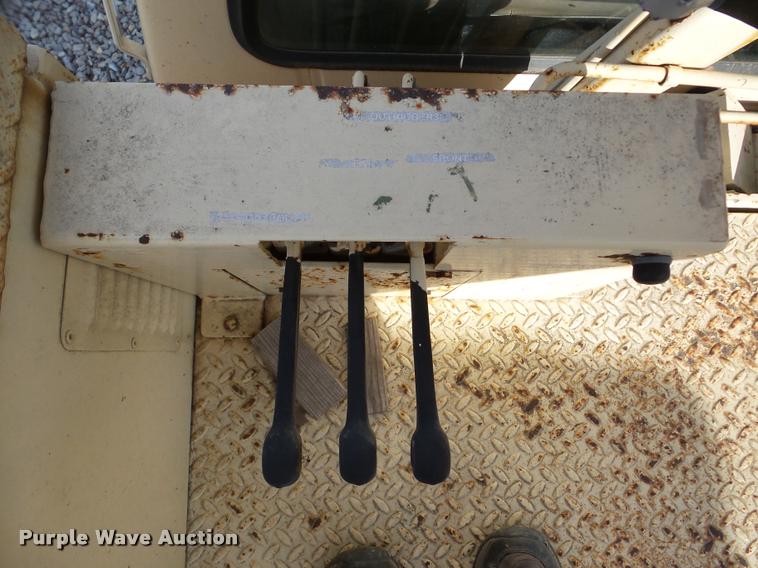 image for item DB5263 1987 Ford F800 bucket truck