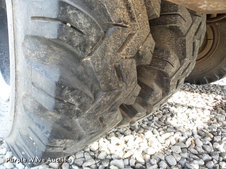 image for item DB5263 1987 Ford F800 bucket truck