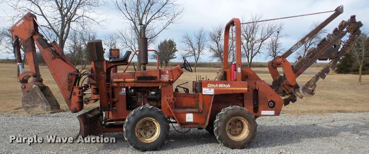 image for item DB5264 1987 Ditch Witch 4010D trencher