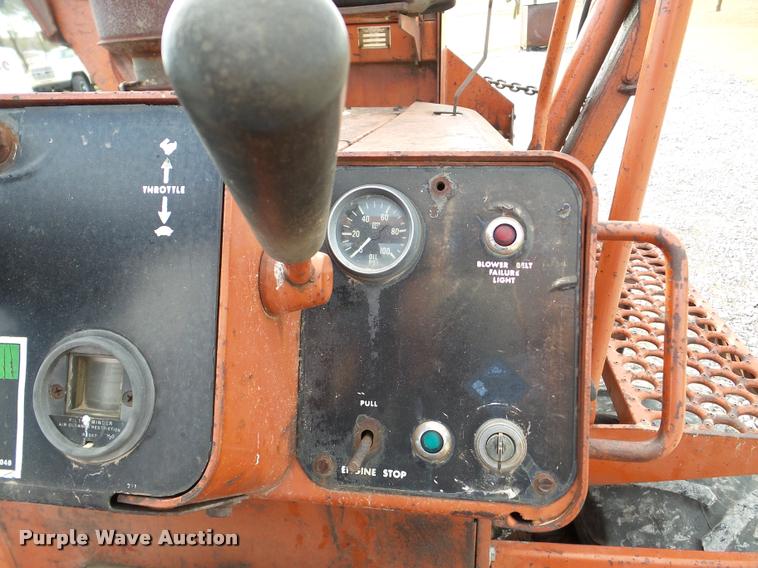 image for item DB5264 1987 Ditch Witch 4010D trencher