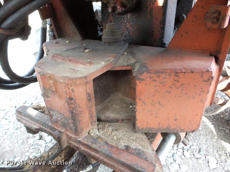 image for item DB5264 1987 Ditch Witch 4010D trencher