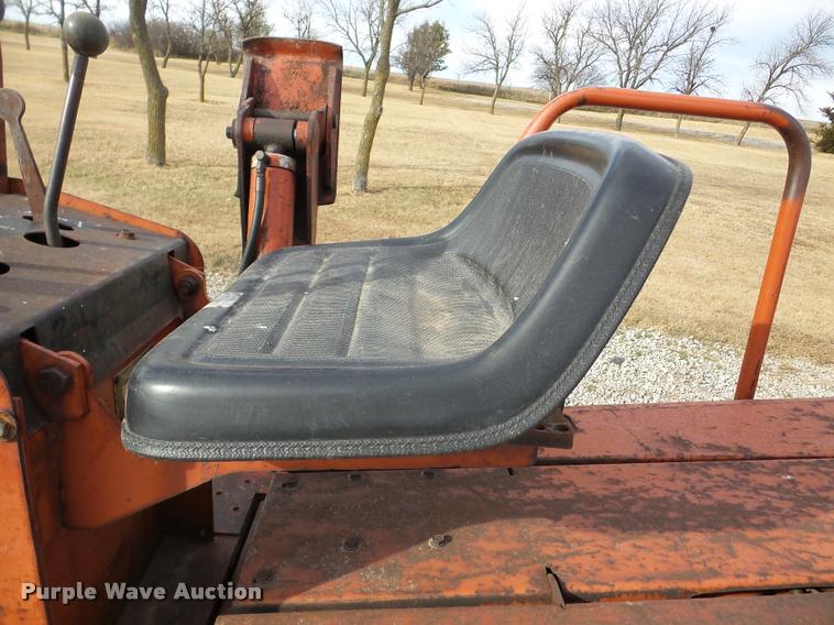 image for item DB5264 1987 Ditch Witch 4010D trencher