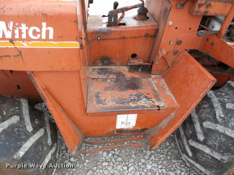 image for item DB5264 1987 Ditch Witch 4010D trencher