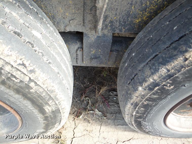 image for item DB5265 1994 Belshe equipment trailer