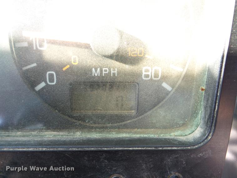 image for item DB5273 1996 Volvo ACL dump truck