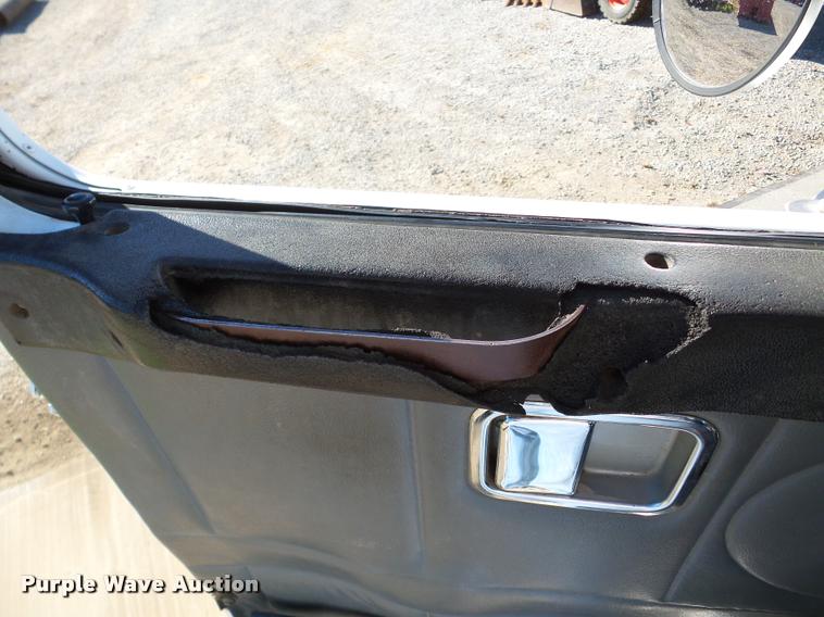 image for item DB5273 1996 Volvo ACL dump truck