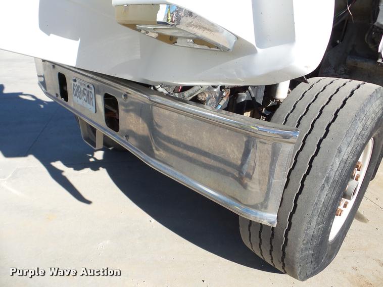 image for item DB5273 1996 Volvo ACL dump truck