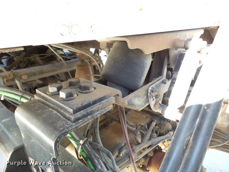 image for item DB5273 1996 Volvo ACL dump truck