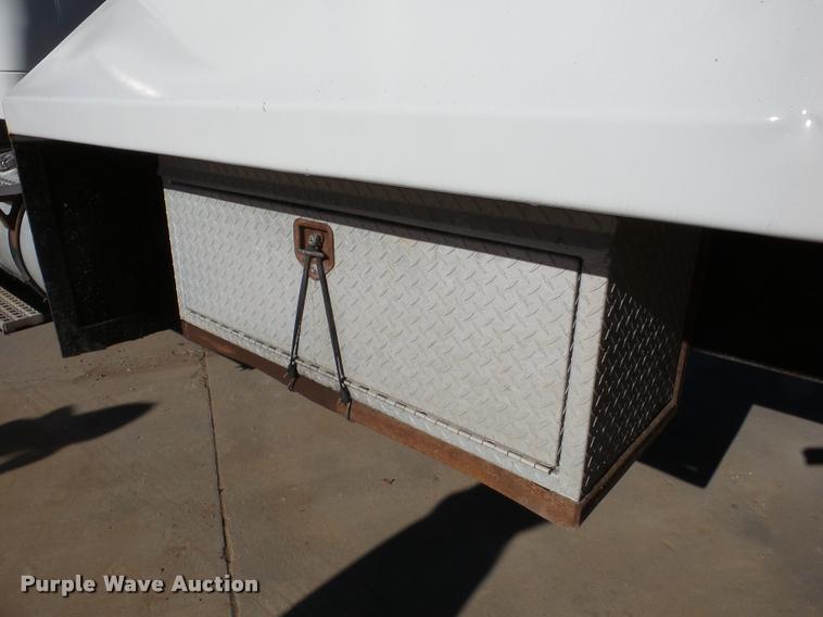 image for item DB5273 1996 Volvo ACL dump truck