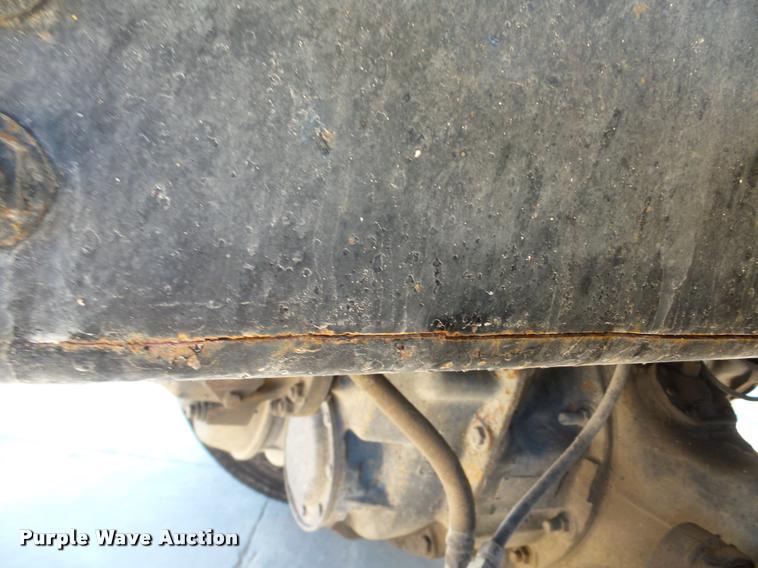 image for item DB5273 1996 Volvo ACL dump truck