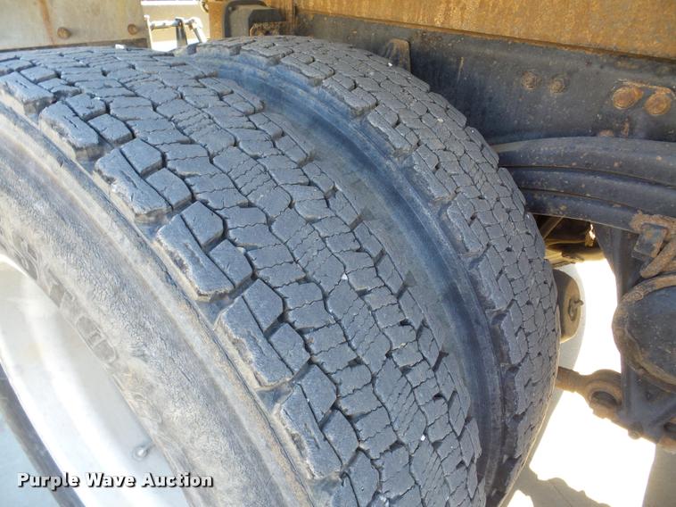 image for item DB5273 1996 Volvo ACL dump truck