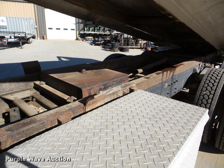 image for item DB5273 1996 Volvo ACL dump truck