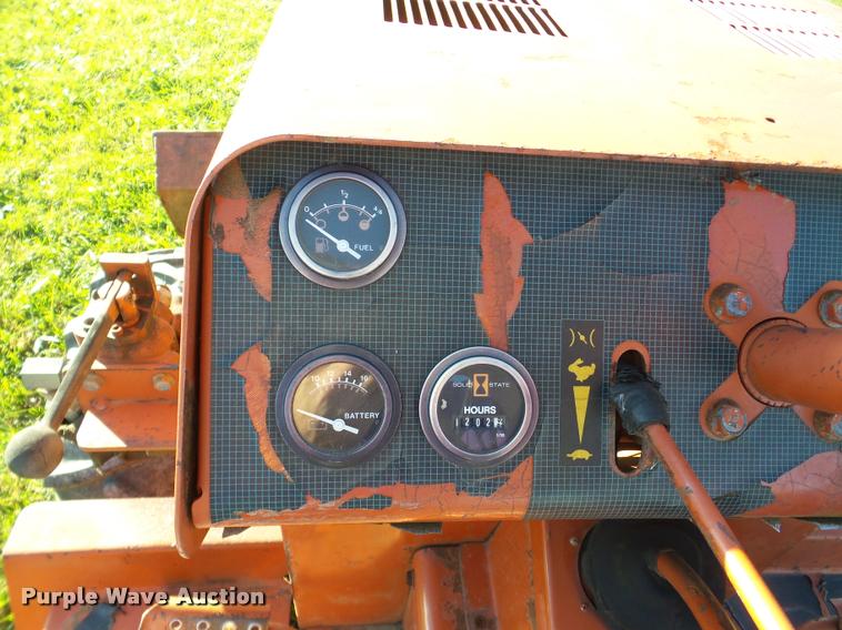 image for item DB5294 1998 Ditch Witch 3610 trencher