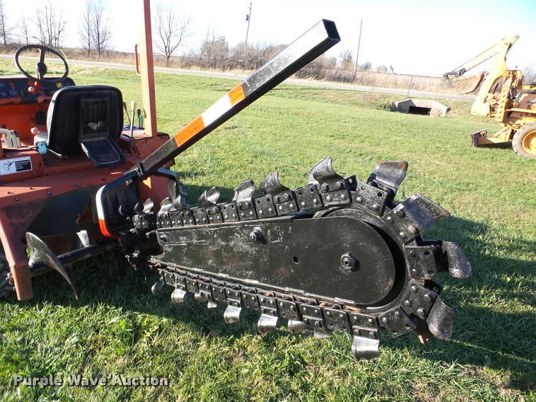 image for item DB5294 1998 Ditch Witch 3610 trencher