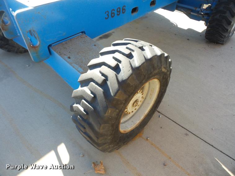 image for item J1593 2001 Genie S40 boom lift