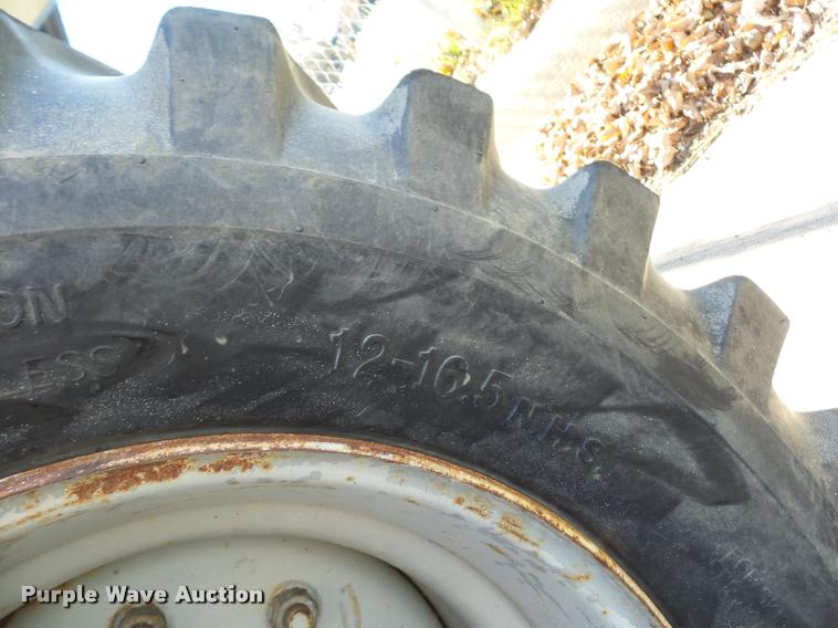 image for item J1593 2001 Genie S40 boom lift