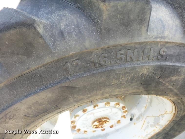 image for item J1593 2001 Genie S40 boom lift